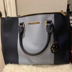 Michael Kors Jet Set Large Tote  PaleDark Blue
